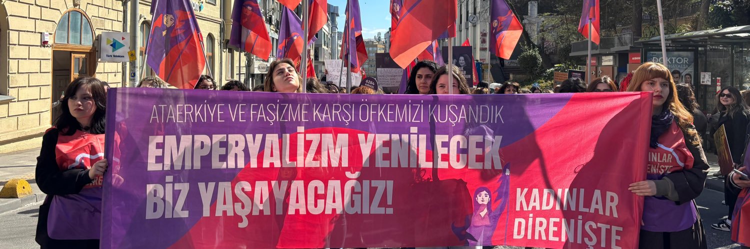 Kadınlar Direnişte's banner