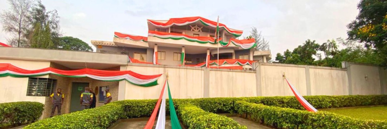 India in Ivory Coast's banner
