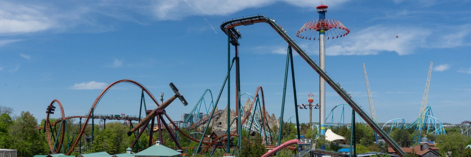 Canada's Wonderland's banner