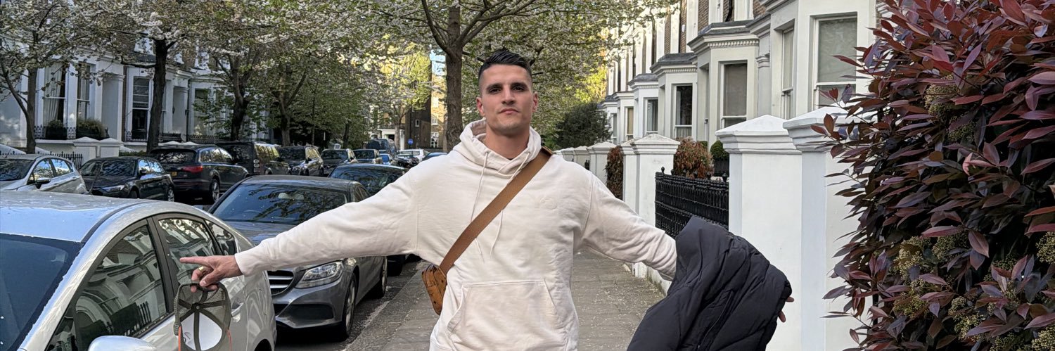 Erik Manuel Lamela's banner