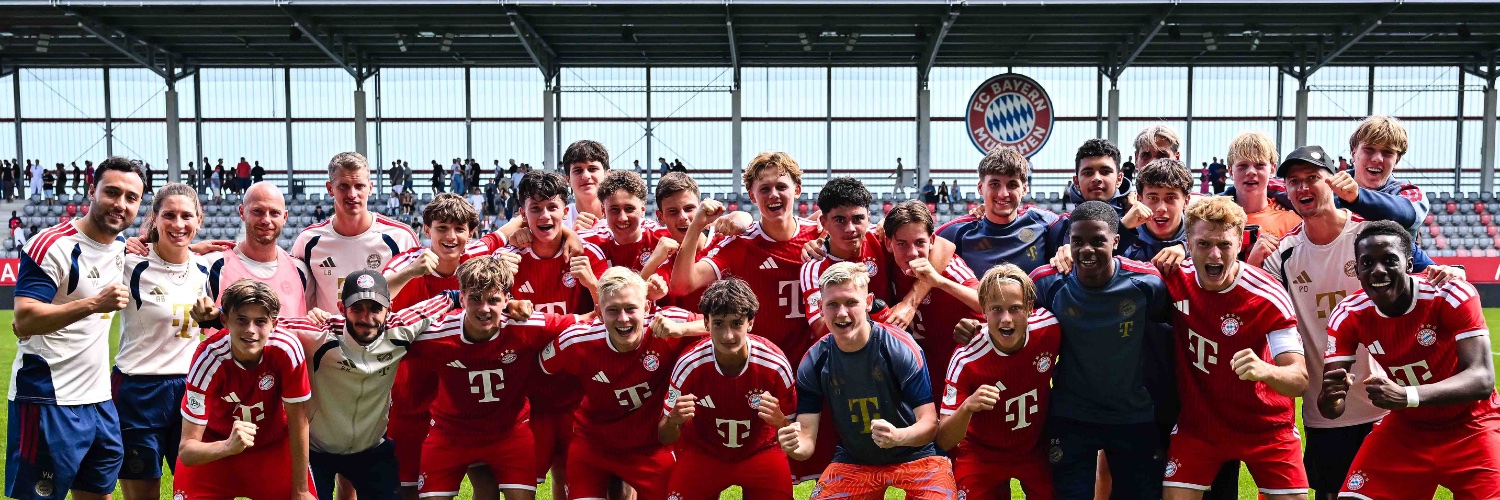 FC Bayern Campus's banner