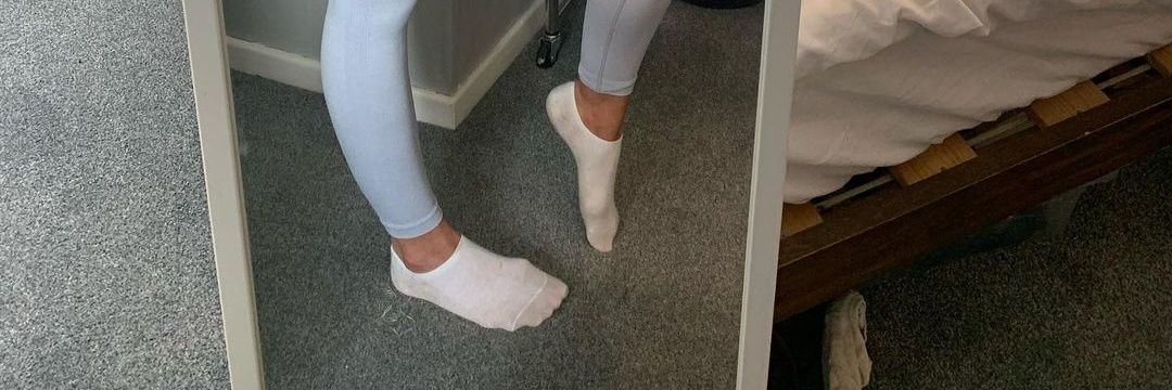 GirlssSocksAndFeet's banner