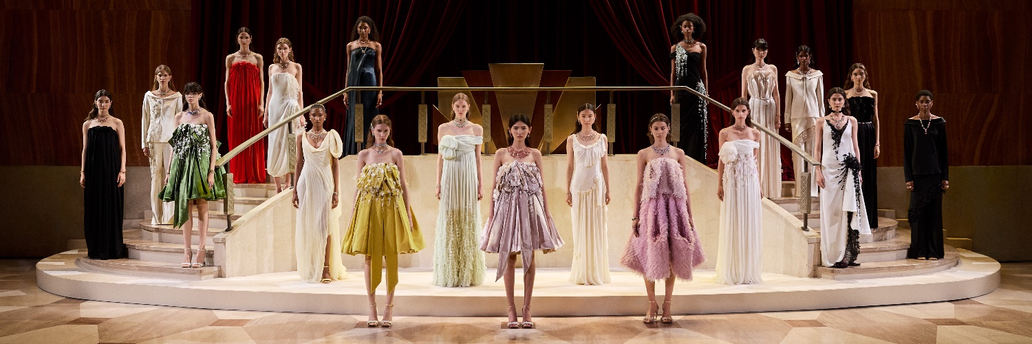 Dior's banner