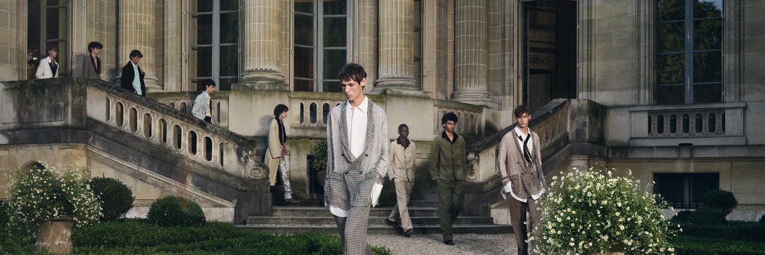 Dior's banner