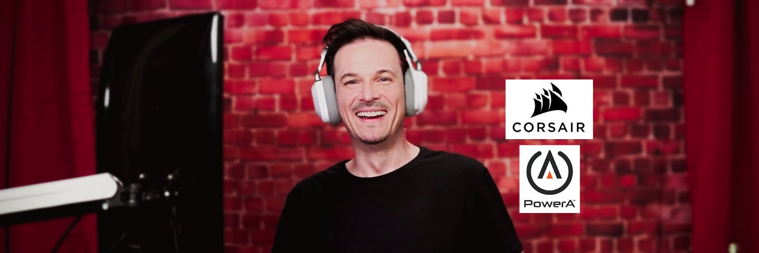 Bajo's banner