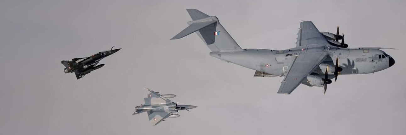 Armée de l'Air et de l'Espace's banner