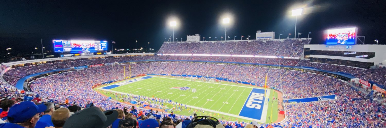 𝒩𝒾𝒸𝑜𝓁𝑒 ❤️💙🏈🦬's banner