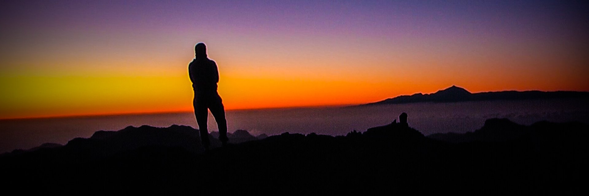 JM ᴄᴀɴᴀʀɪɪ ⵣ❂'s banner