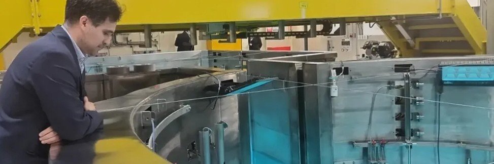Nicolás Deza's banner