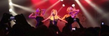 Samantha Fox's banner