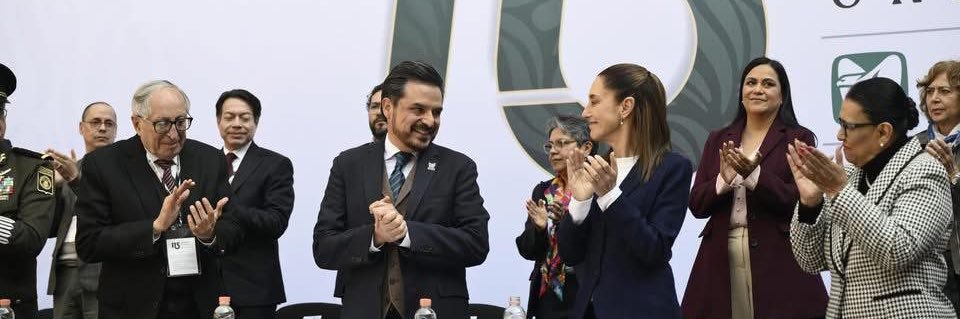 Zoé Robledo's banner