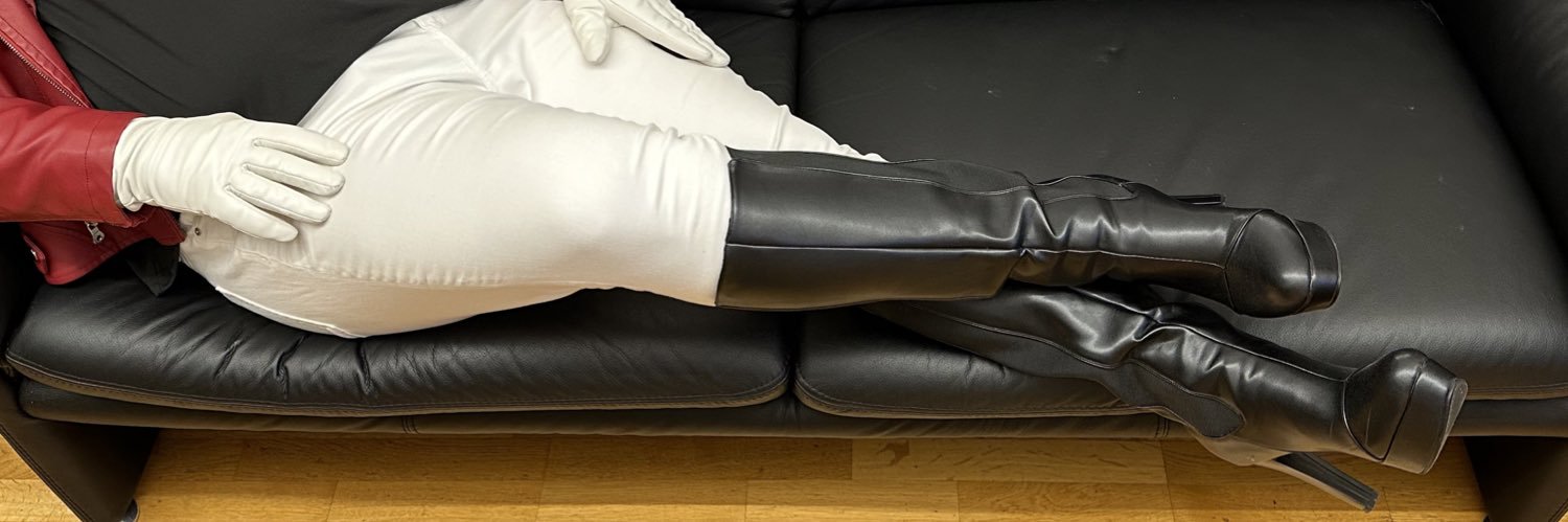 Leder TV Mistress Sarina's banner
