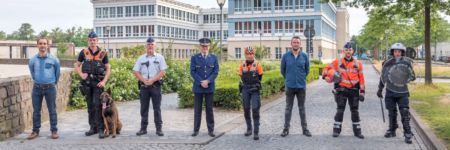 Politie Leuven's banner