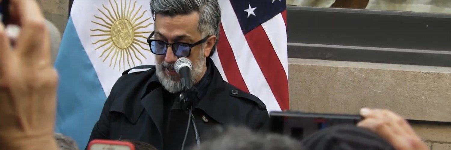 Mariano Cabrera's banner