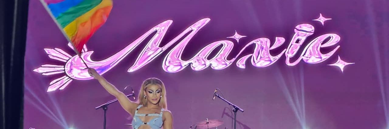 ZMaxieNueve ✨🍓's banner