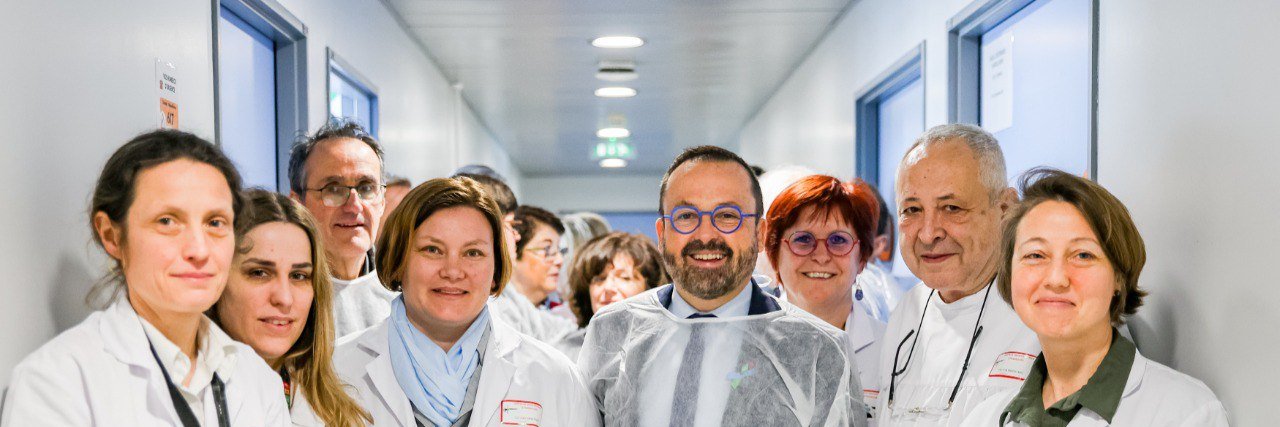 Dr. Yannick Neuder's banner