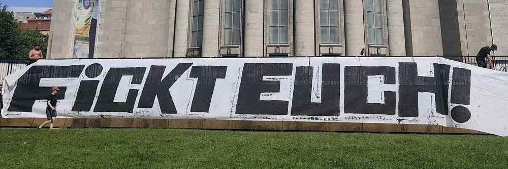 Mel Aura's banner