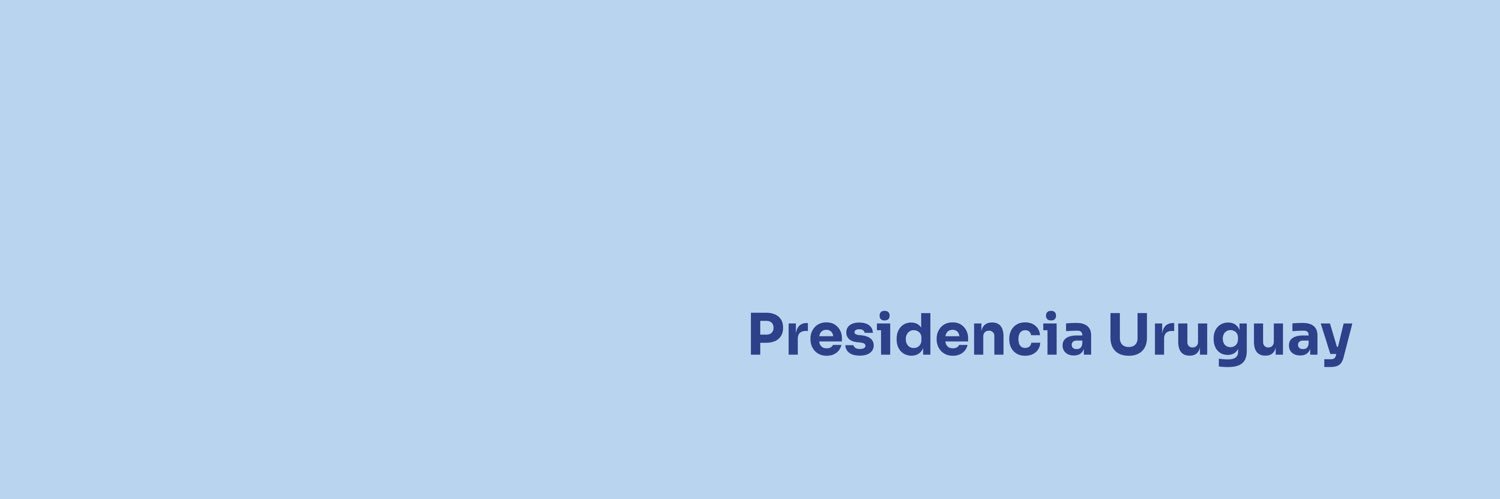 Presidencia Uruguay's banner