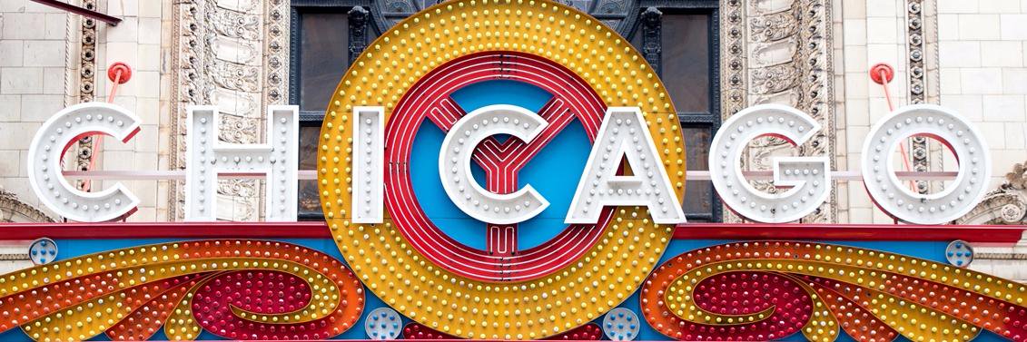 The Chicago Theatre's banner