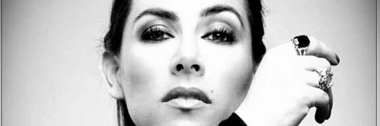 Claudia Lizaldi ✨'s banner