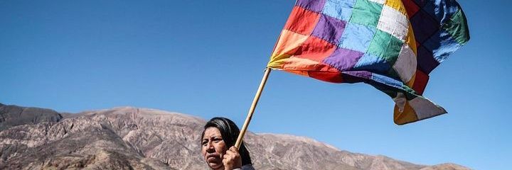 Under López's banner