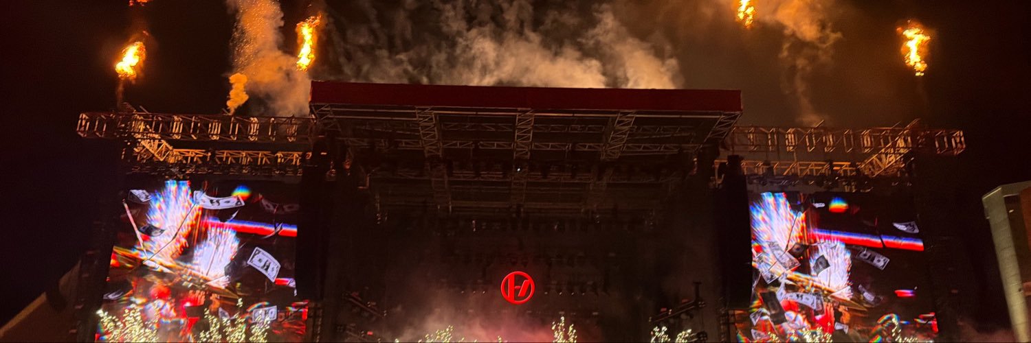 v ✿'s banner