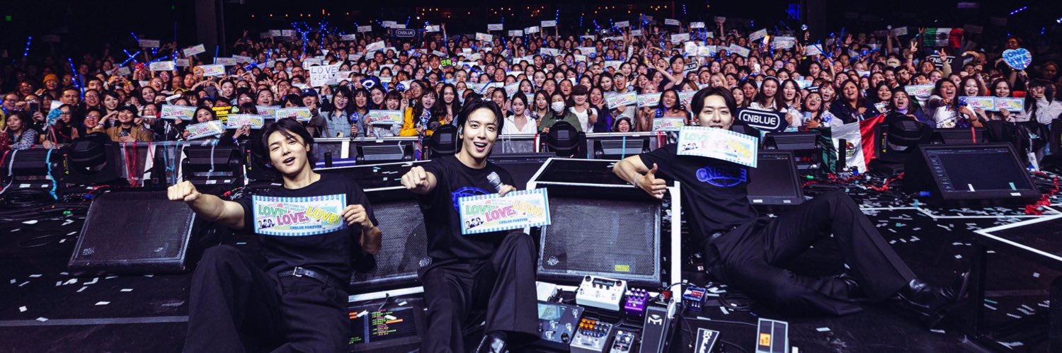 Aya ✴︎🌻 뛰-ing~'s banner