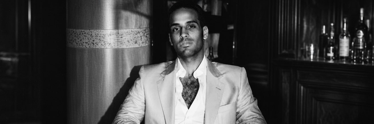 عمر's banner