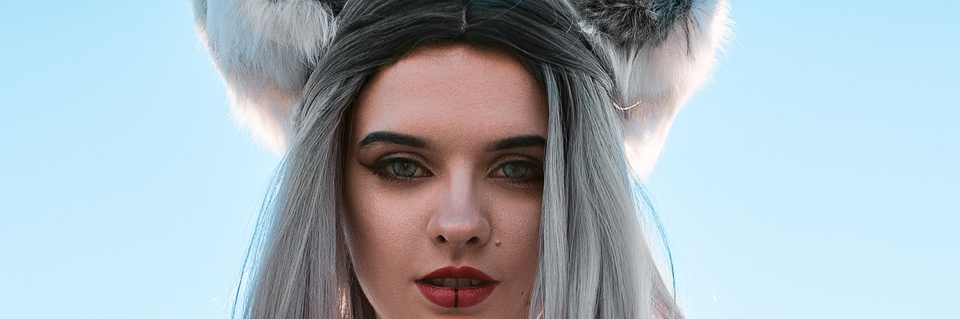 Май М's banner