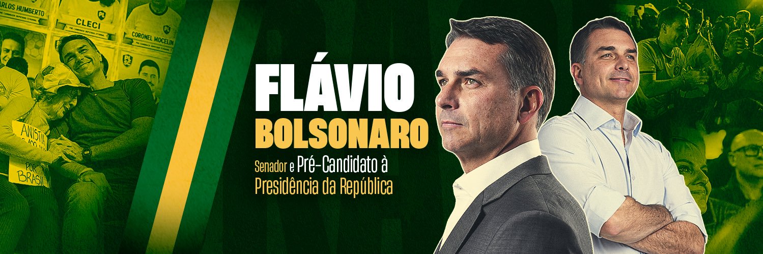 Flávio Bolsonaro's banner