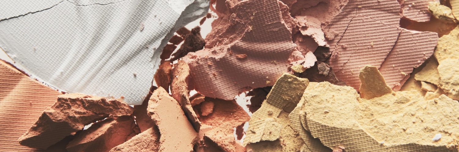 Kylie Cosmetics's banner