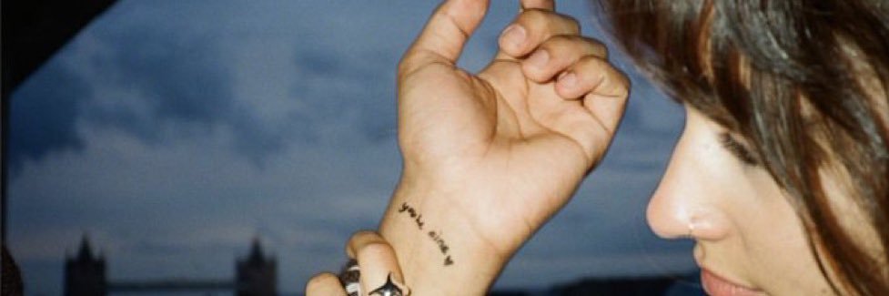 ᴍᴀʀɪʟᴇɴᴀ🪢's banner