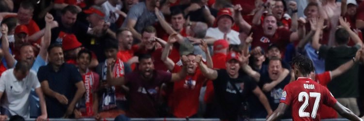 T's banner