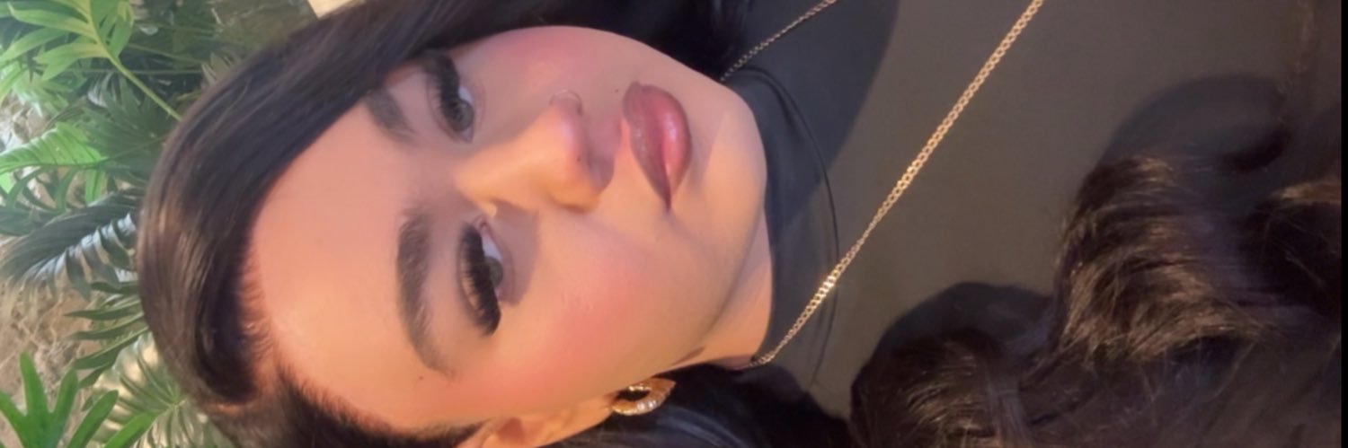 La Muñeca👅's banner