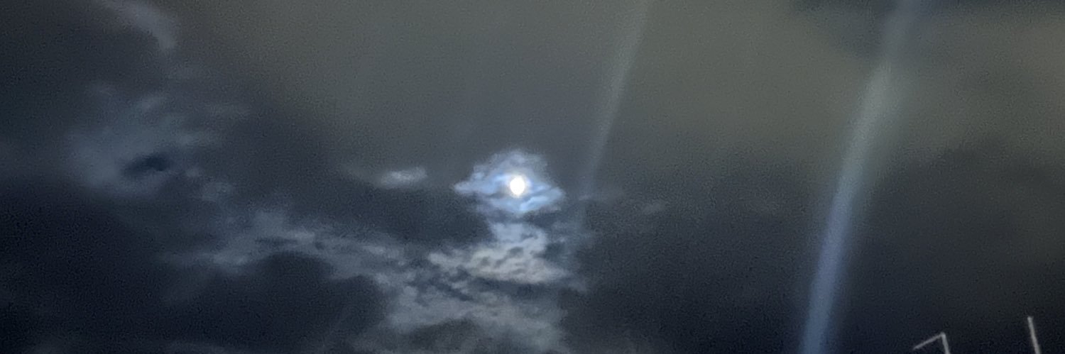 DM ☾'s banner