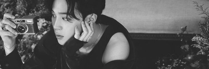 𝘕𝘪𝘯𝘢.'s banner