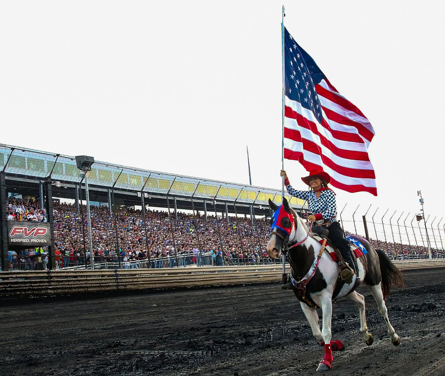 Knoxville Raceway's banner