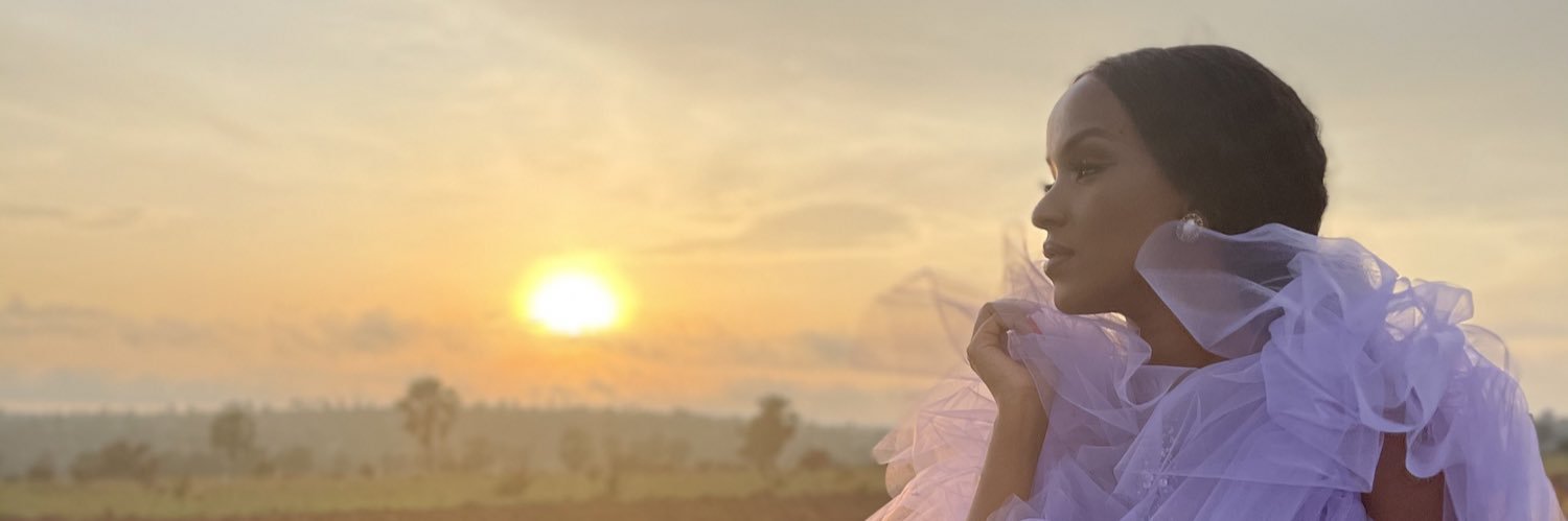 Lucy Smize's banner