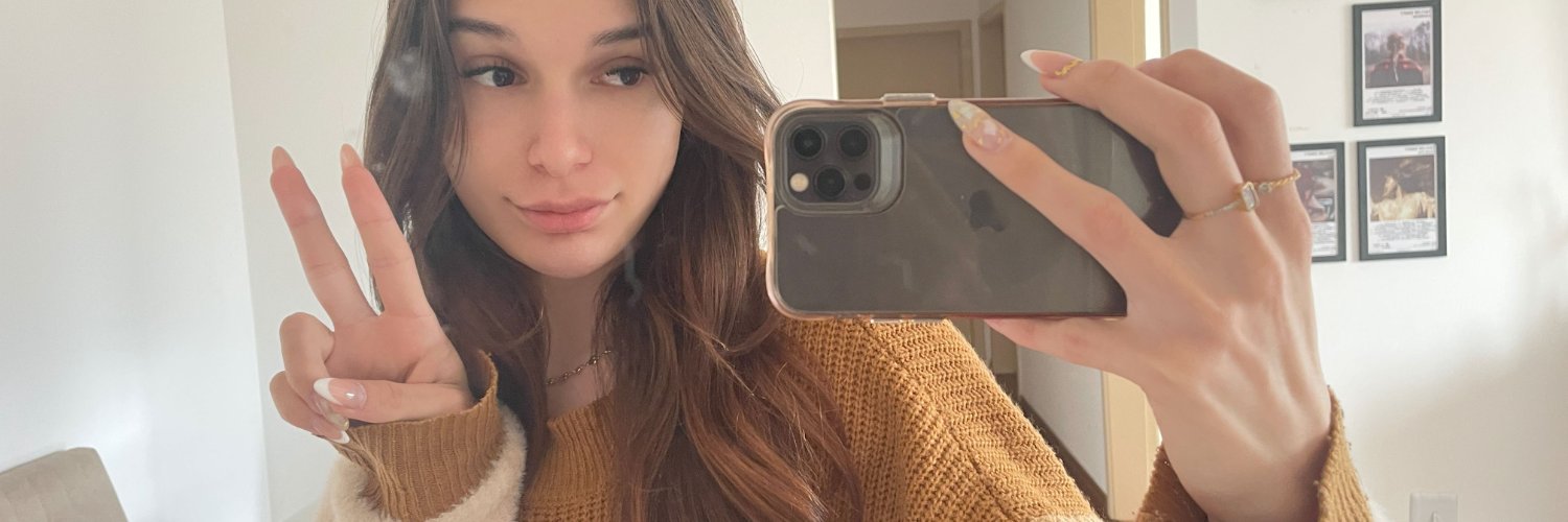 Your 18 yo Ts girl's banner