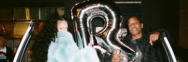 T's banner