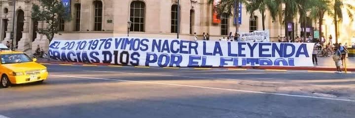 Doble Ve's banner