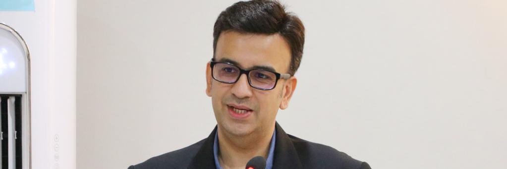 Muneeb Farooq's banner