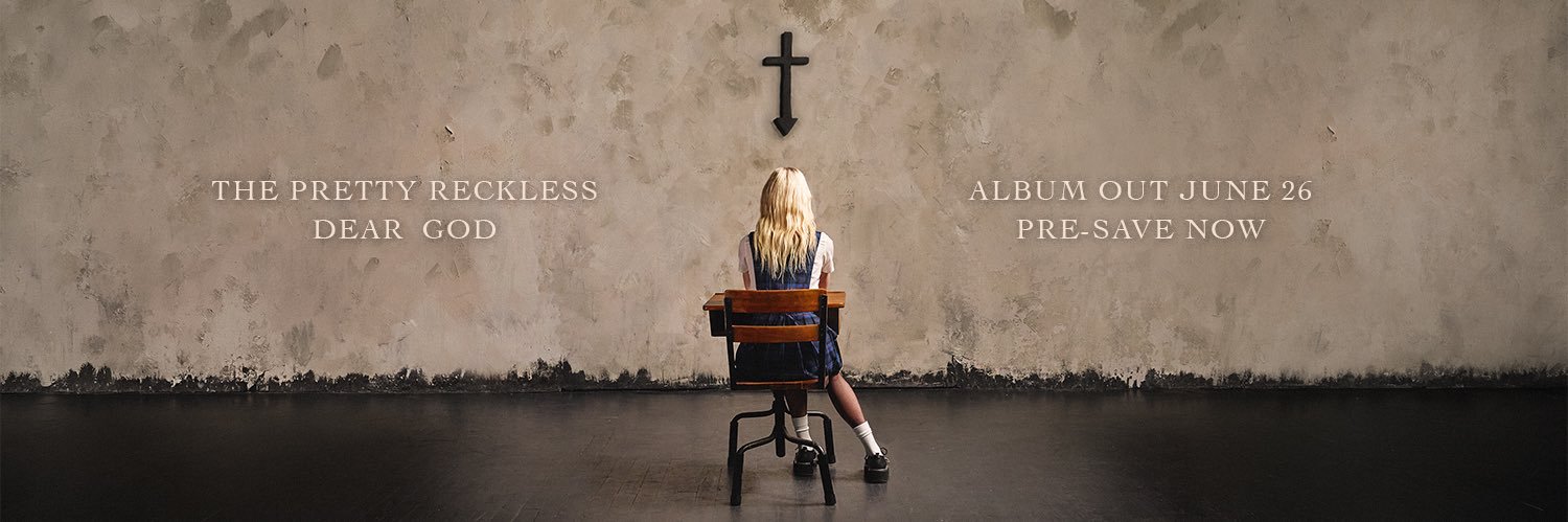 Taylor Momsen's banner