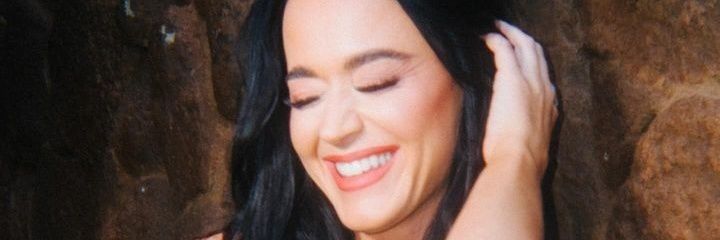 gᥱ ♔'s banner