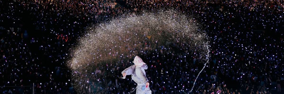 tori⁷ IS SEEING BTS IN PARIS's banner