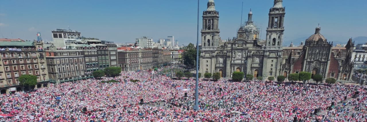 Adriana Nieto's banner