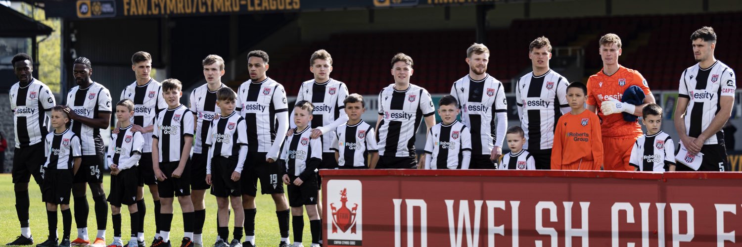 Flint Town United FC ⚫️⚪️'s banner