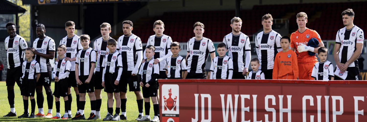 Flint Town United FC ⚫️⚪️'s banner