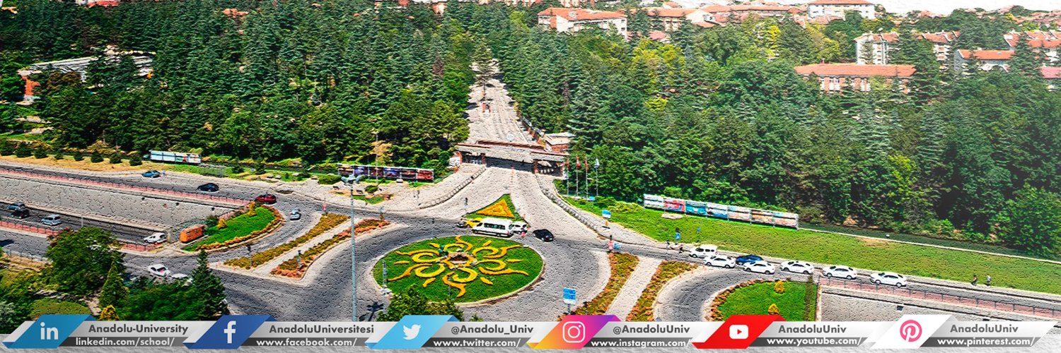 Anadolu Üniversitesi's banner