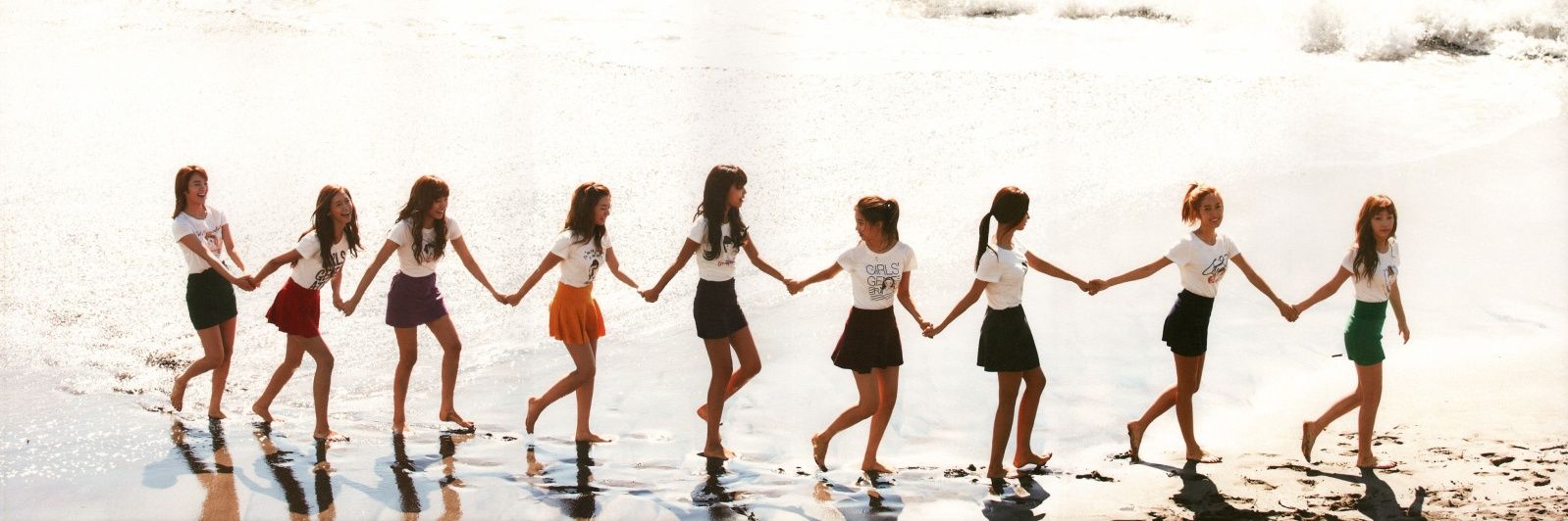 J. 🌻's banner